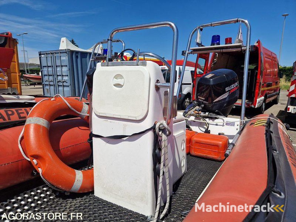 Zeppelin Commande-15