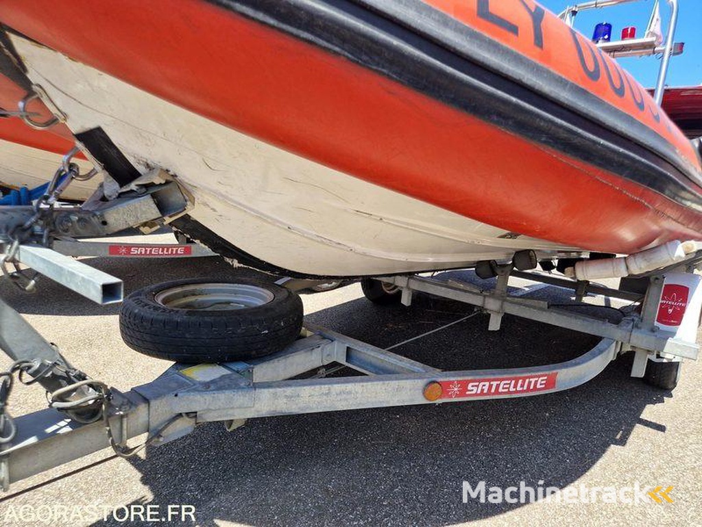 Zeppelin Commande-15