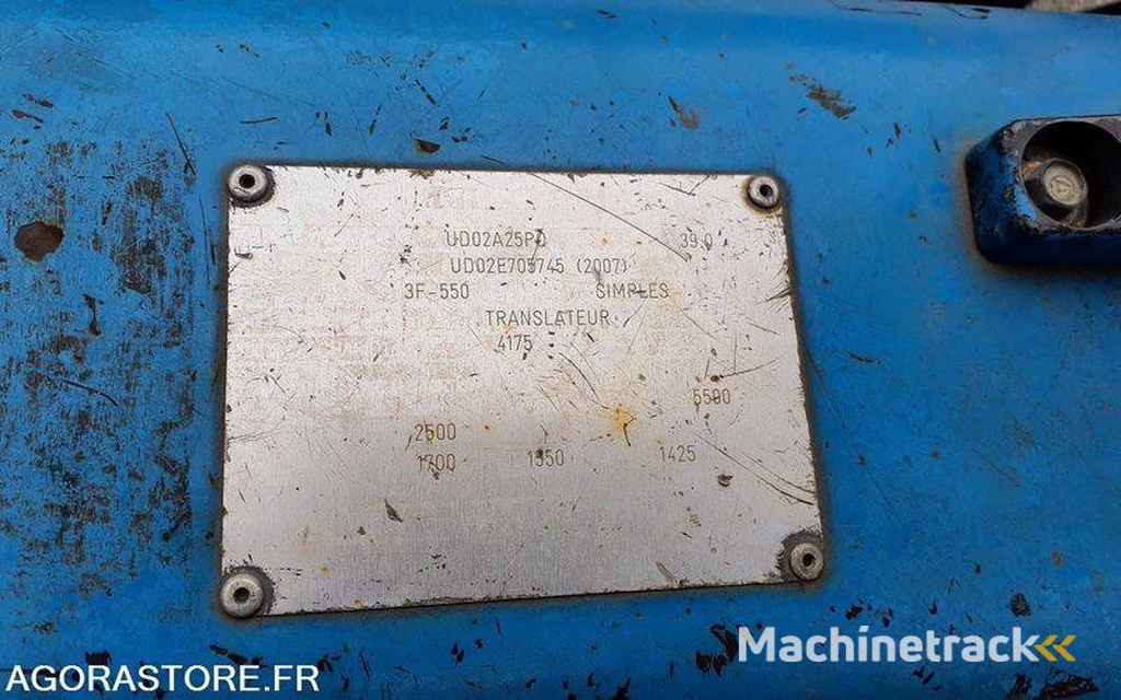 Nissan UD02A25PQ-3F550