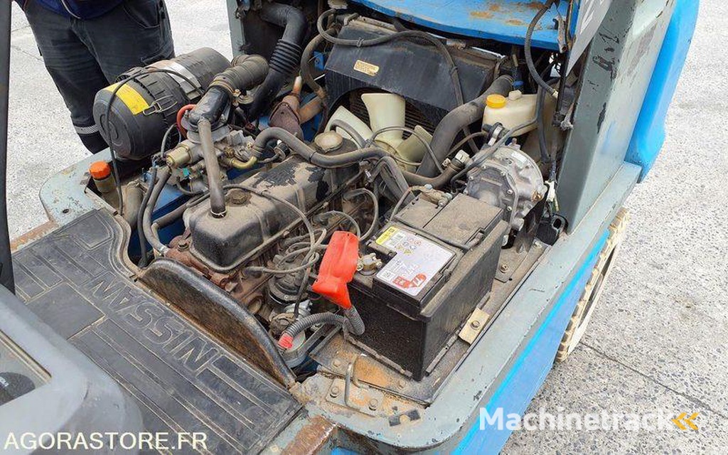 Nissan UD02A25PQ-3F550