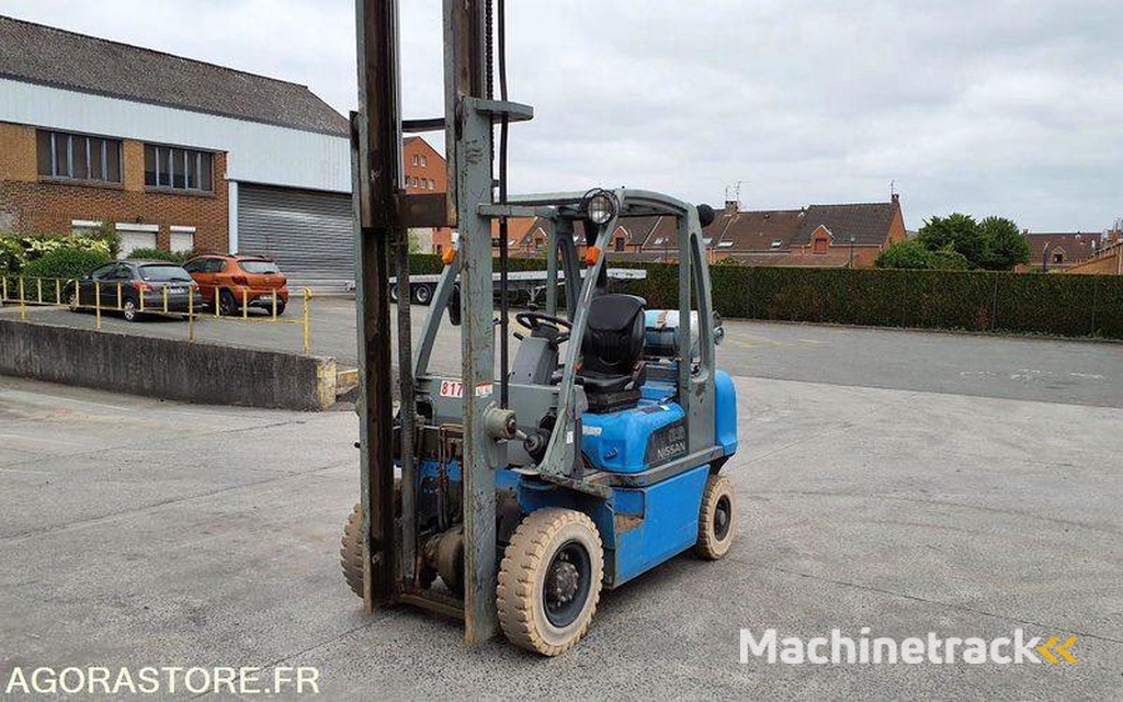 Nissan UD02A25PQ-3F550