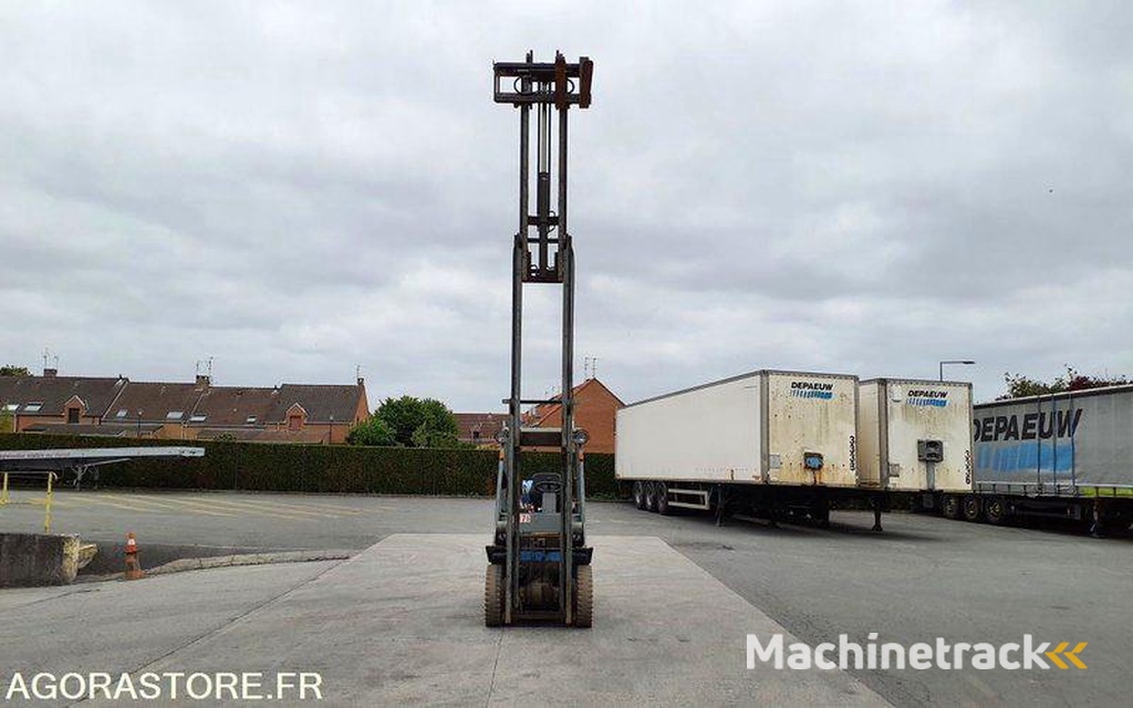 Nissan UD02A25PQ-3F550