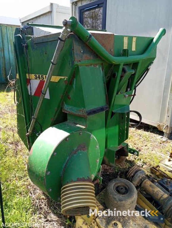 John Deere 855