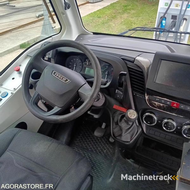 Iveco 70C17