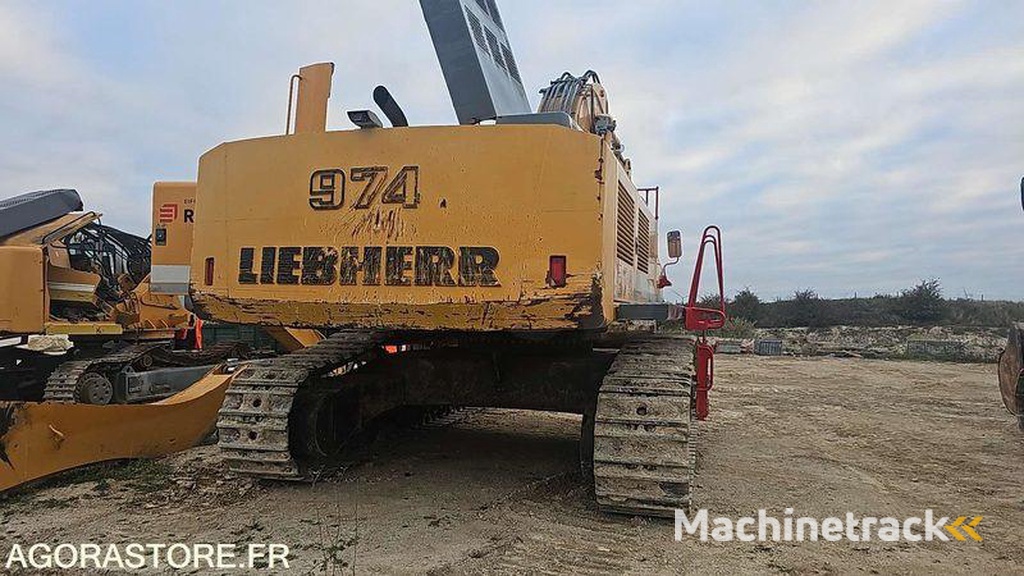 Liebherr R974