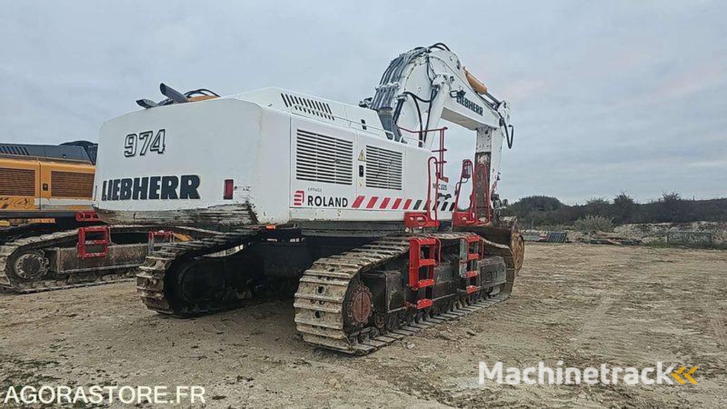 Liebherr R974