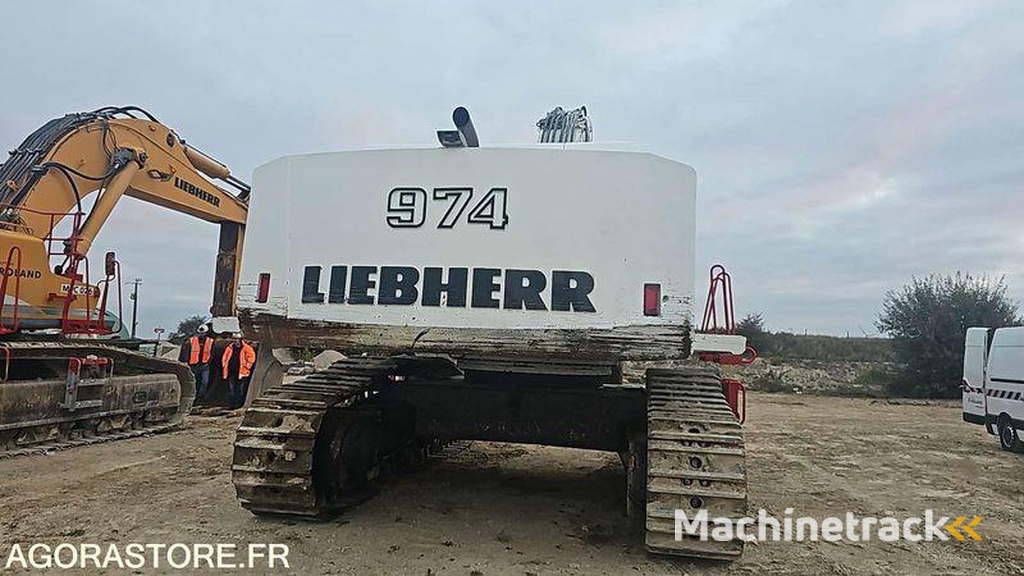 Liebherr R974
