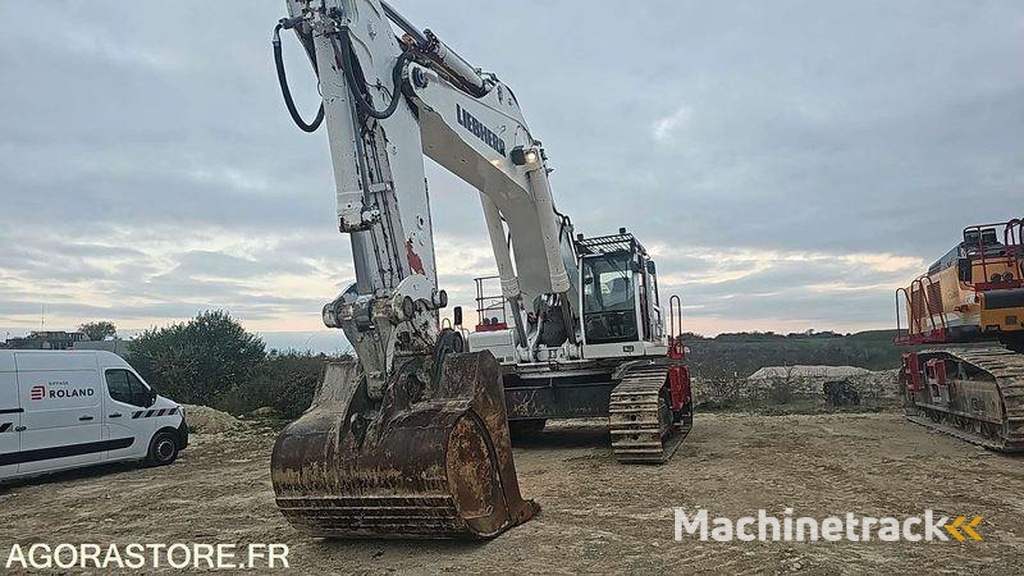 Liebherr R974