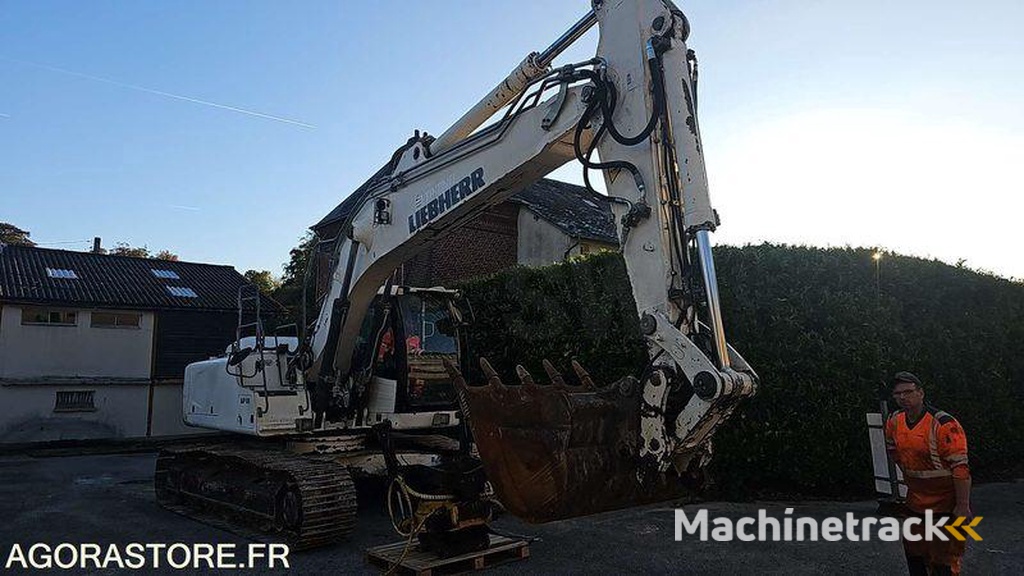 Liebherr R926LC