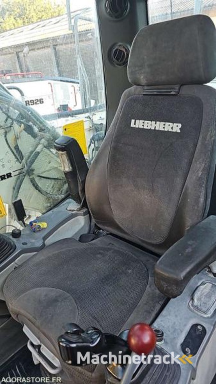Liebherr R926LC