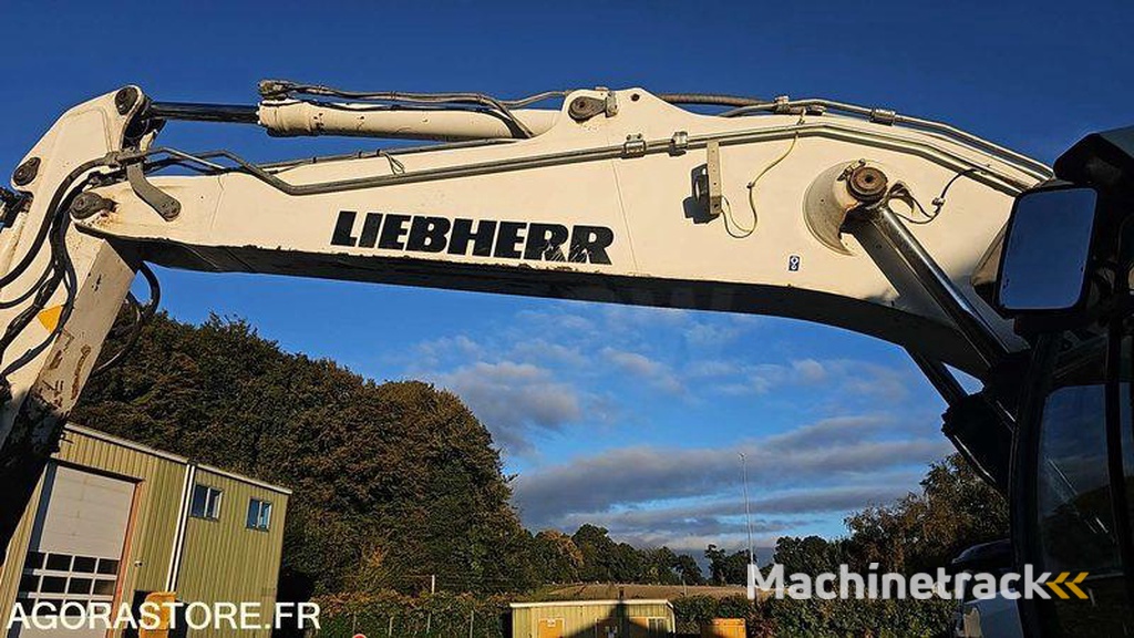 Liebherr R926LC