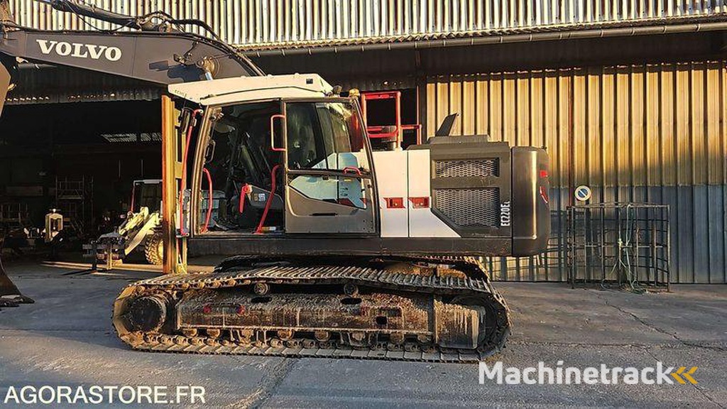 Volvo EC220-EL