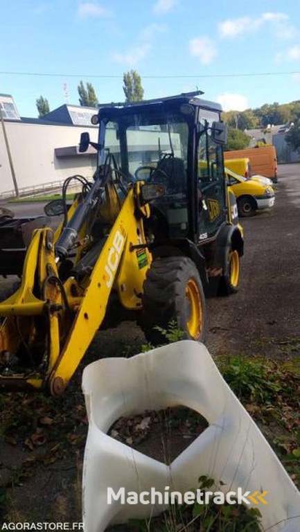 JCB 406