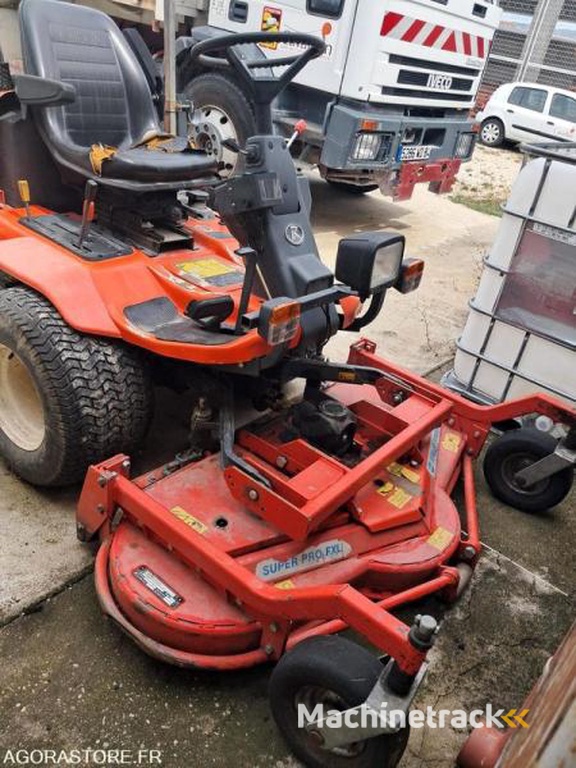 Kubota F3560-4-cylindres-