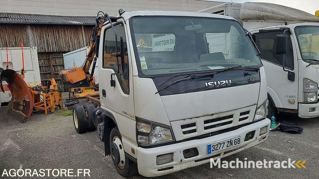 Isuzu N