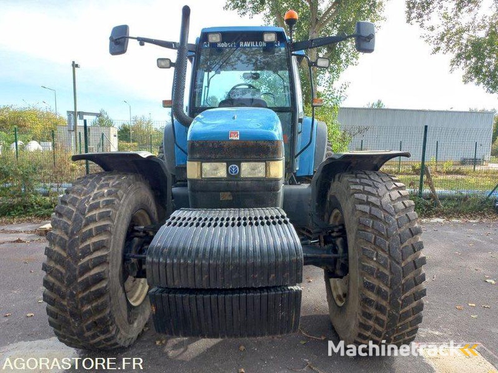 New Holland TM150