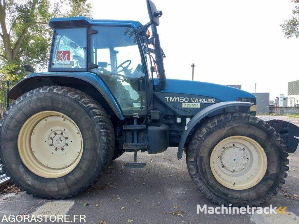 New Holland TM150