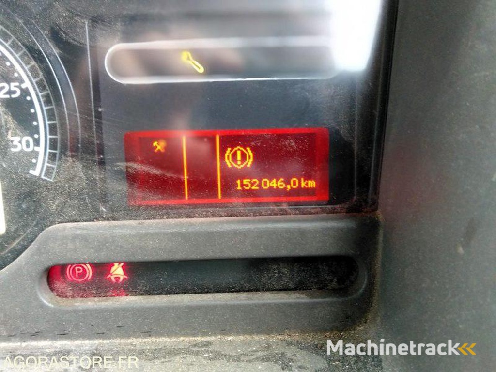 Renault MIDLUM-220-DXI