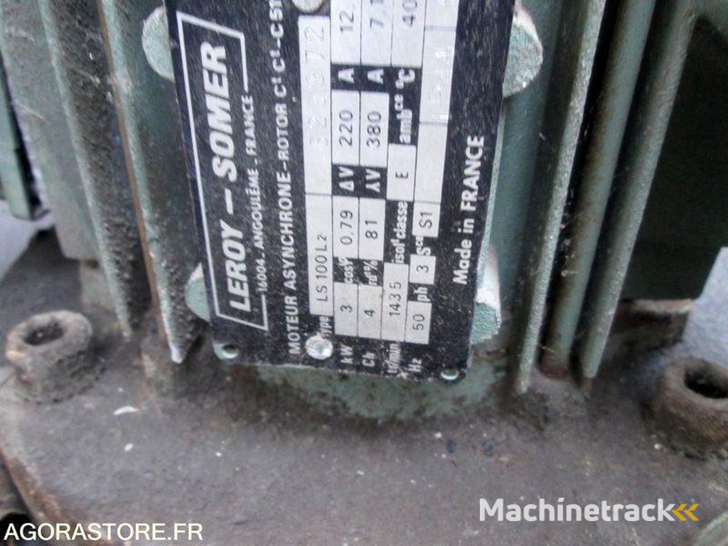 nc avec verin double effets