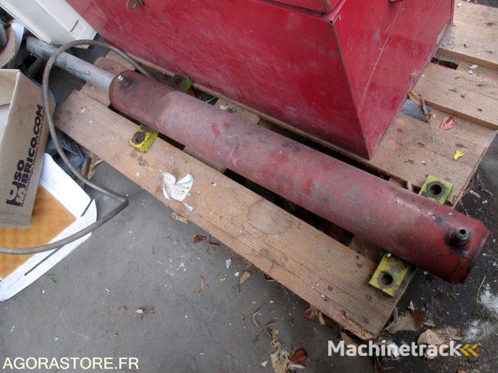 nc avec verin double effets