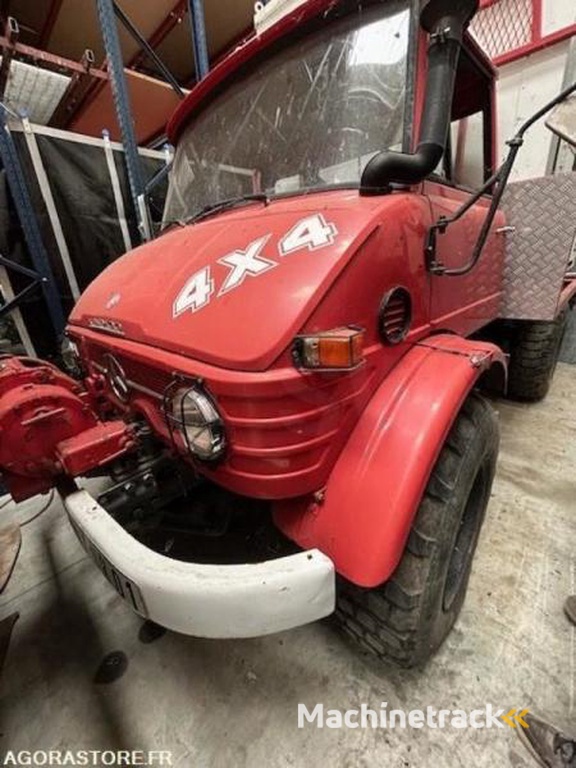 Mercedes Unimog
