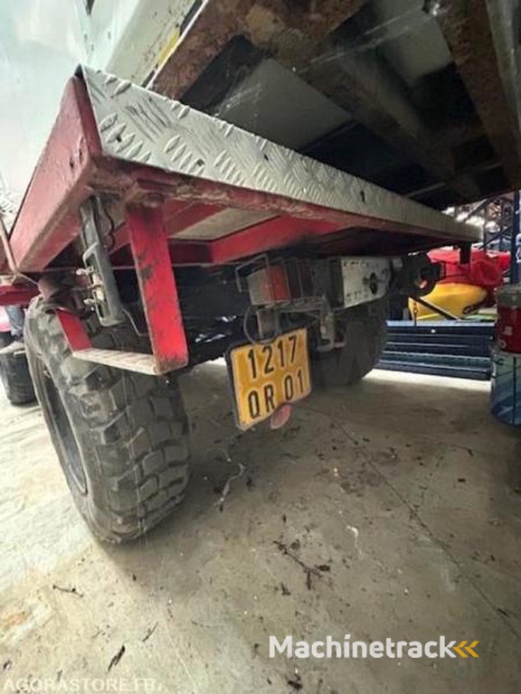 Mercedes Unimog