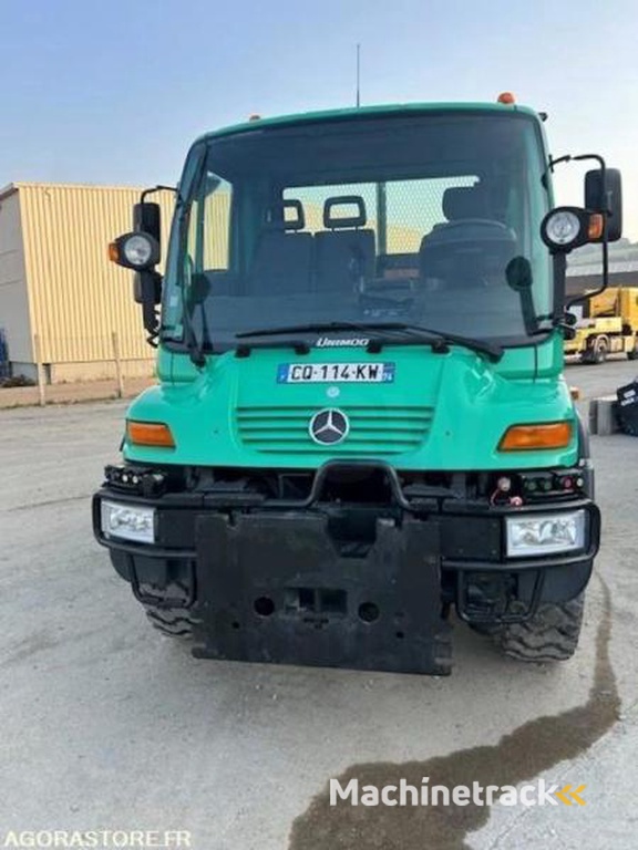 Mercedes Unimog