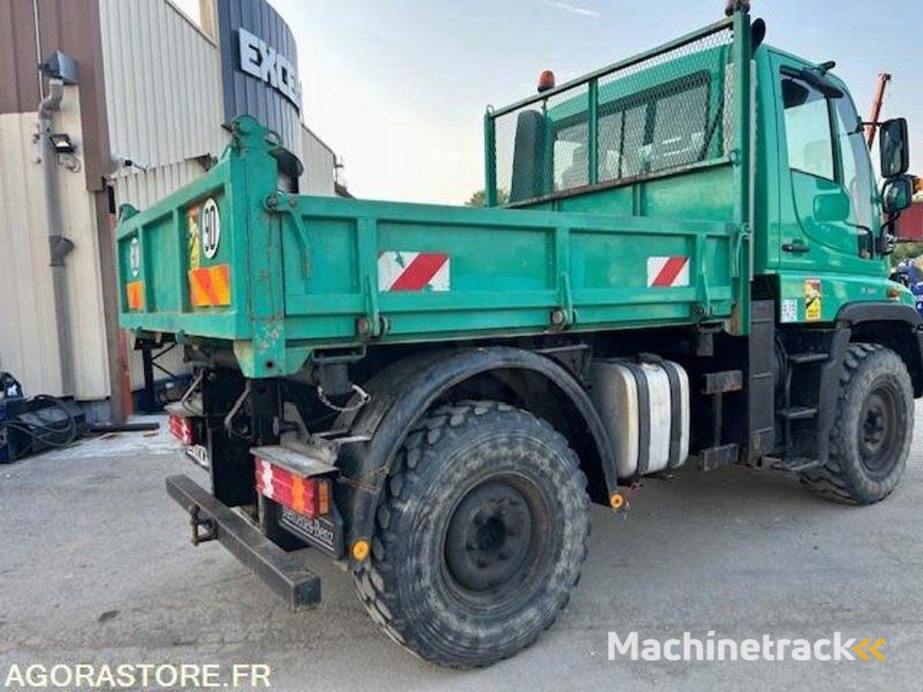 Mercedes Unimog