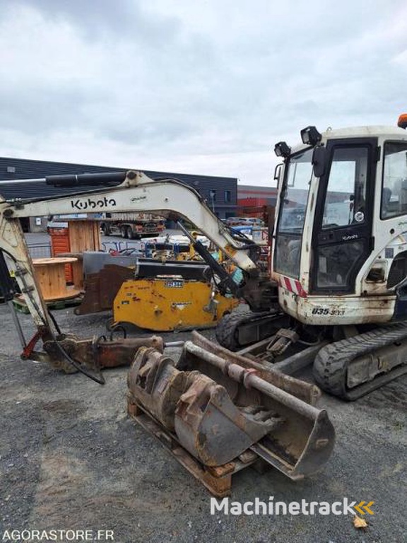 Kubota U35