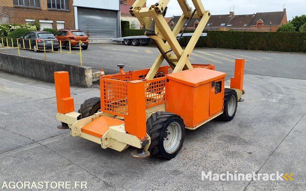 JLG 260MRT