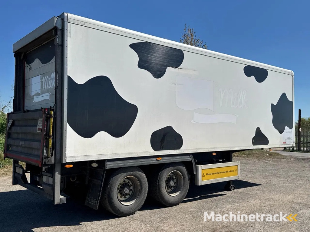 Gray and Adams 2021 Vector 1350 - T96