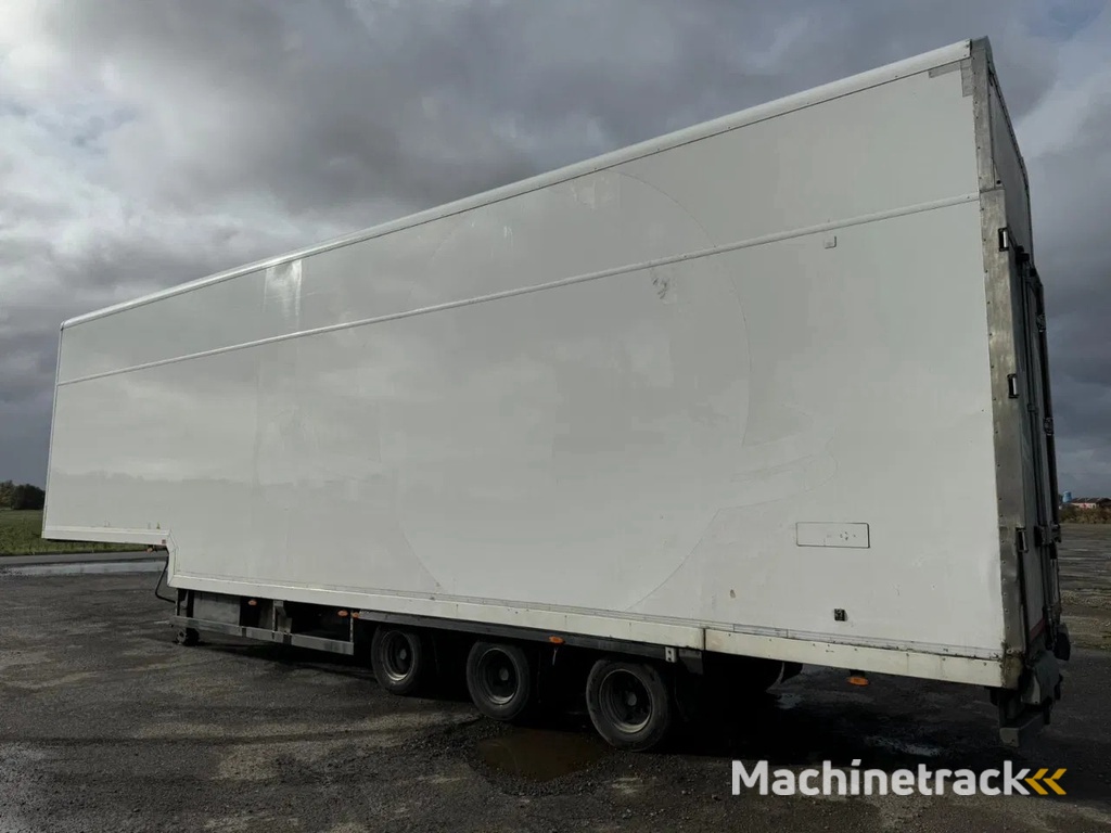 Gray and Adams 2012 Vector 1950MT - PR2905