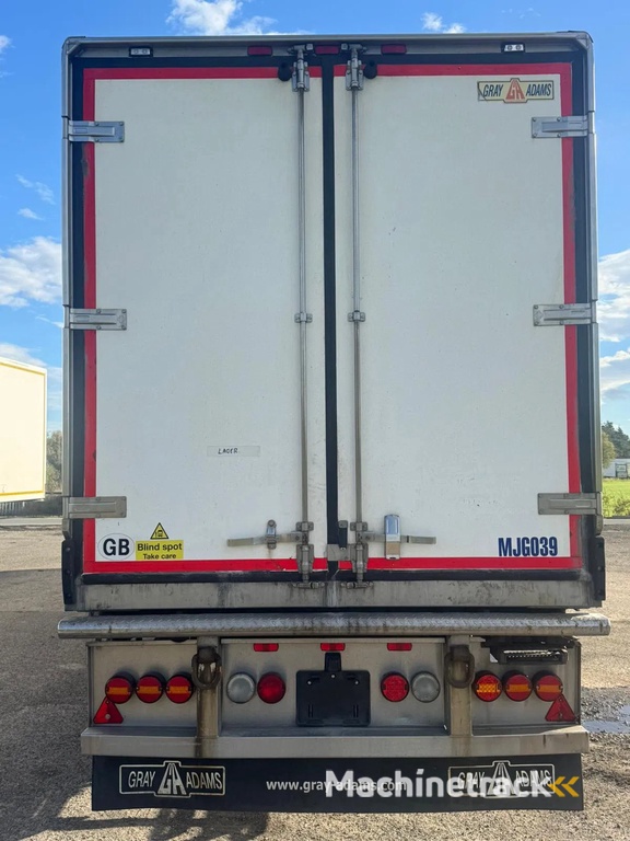 Gray and Adams 2016 Vector 1350 - MJG039