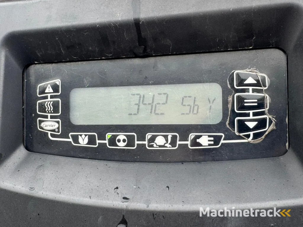 Gray and Adams 2015 Vector 1350 - MJG038