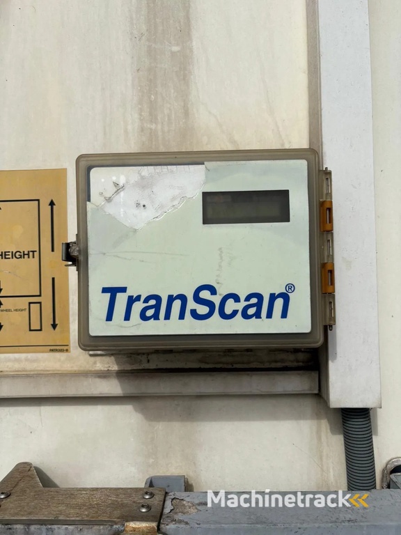 Gray and Adams 2010 Vector 1850 - D12