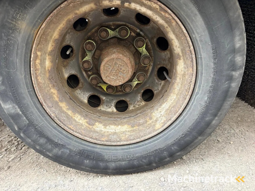 Gray and Adams 2010 Vector 1850 - D12