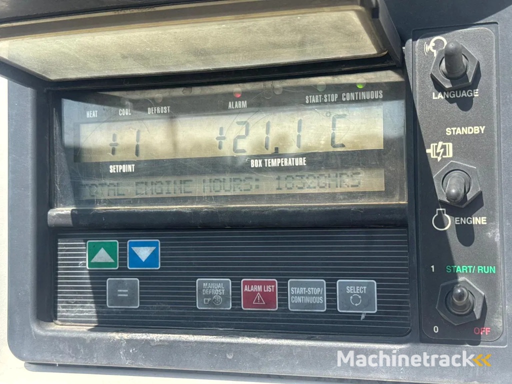 Gray and Adams 2017 Vector 1550 - 201786