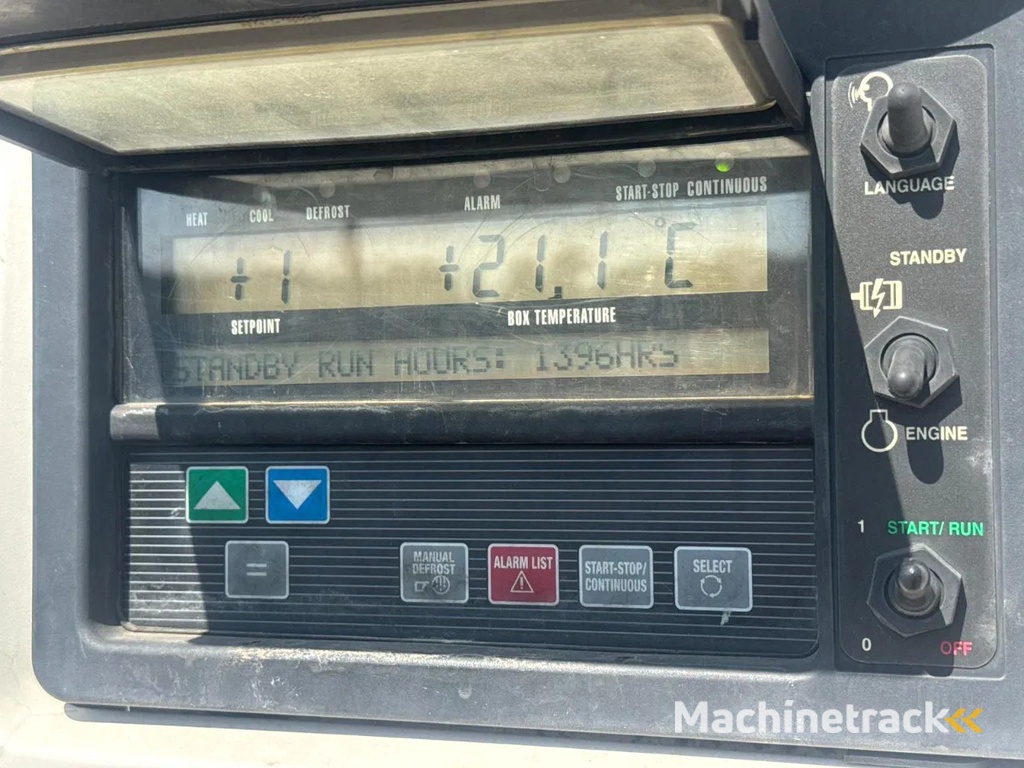 Gray and Adams 2017 Vector 1550 - 201786