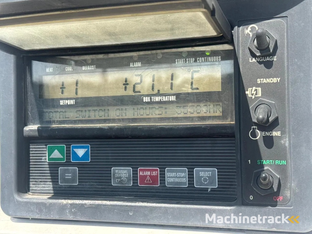 Gray and Adams 2017 Vector 1550 - 201786