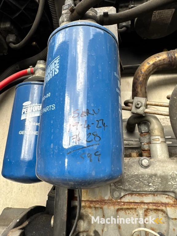 Gray and Adams 2017 Vector 1550 - 201784