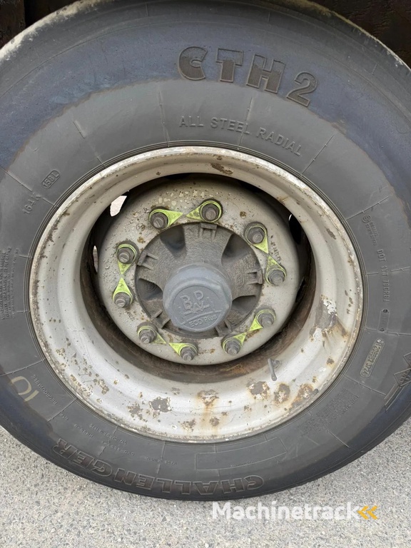 Gray and Adams 2012 Vector 1850 MT - 4832