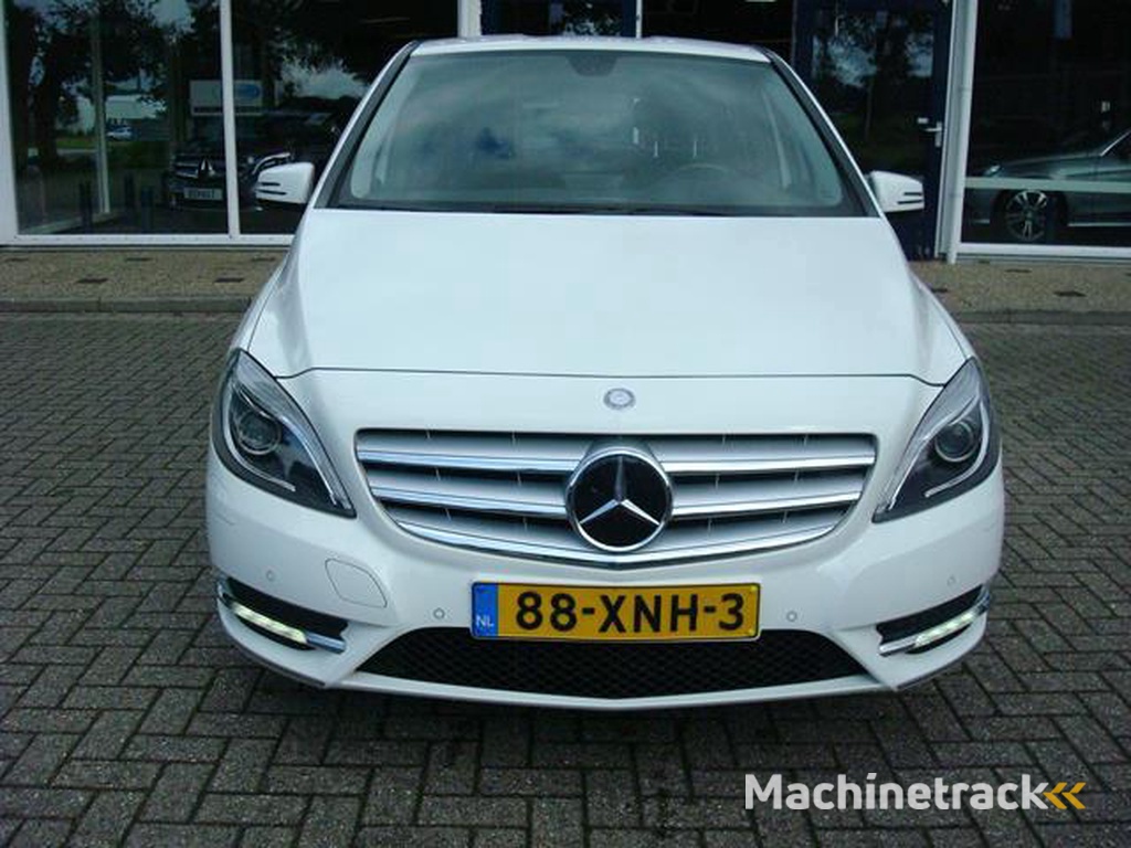 Mercedes-Benz B-Klasse 180 Ambition Navi PTS Climate-Control Cruise-Control Bi-Xenon