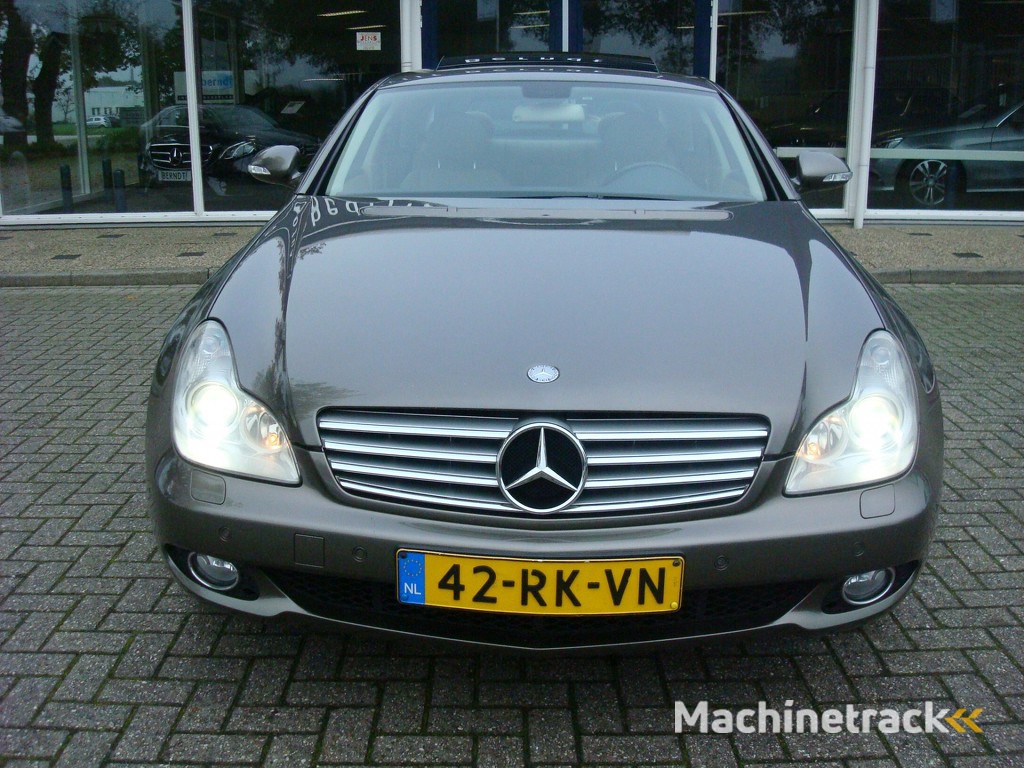 Mercedes-Benz CLS-Klasse 500 Schuifkdak Luchtvering Memory-Stoelen Comand-Navi Elekt-Achterklep