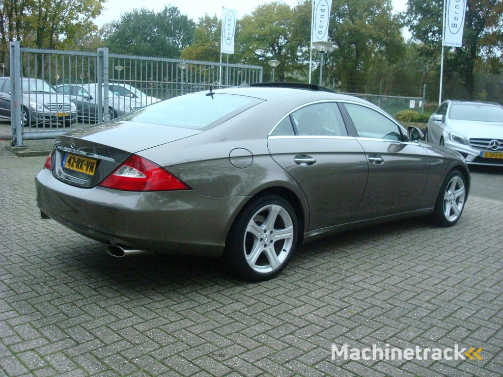 Mercedes-Benz CLS-Klasse 500 Schuifkdak Luchtvering Memory-Stoelen Comand-Navi Elekt-Achterklep