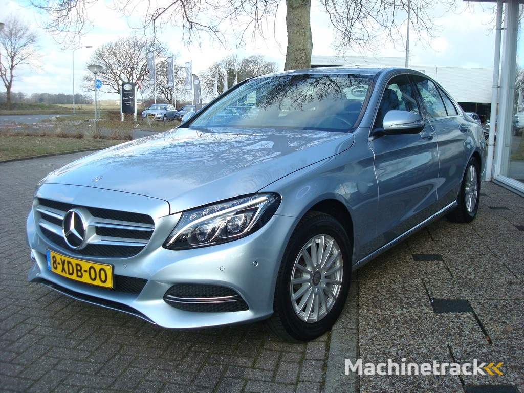 Mercedes-Benz C-Klasse 180 Business Edition Navi PTS LED-Highperformance Neerklapbare-Achterbank Cruise-Control