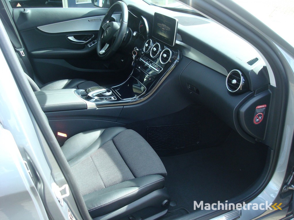 Mercedes-Benz C-Klasse 180 7G-AUT Avantgarde Schuifkdak Comand-Navi Trekh-Afn LED-Highperformance Inkl-Spiegels Dodehoek-Assistentie