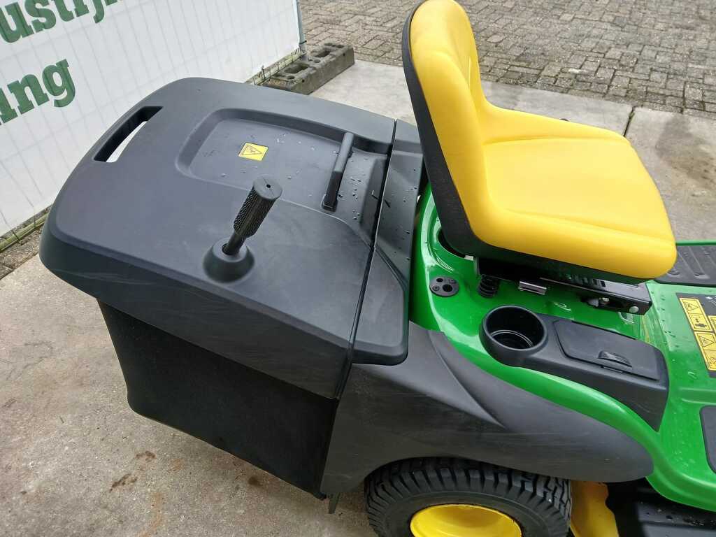 John Deere zitmaaier