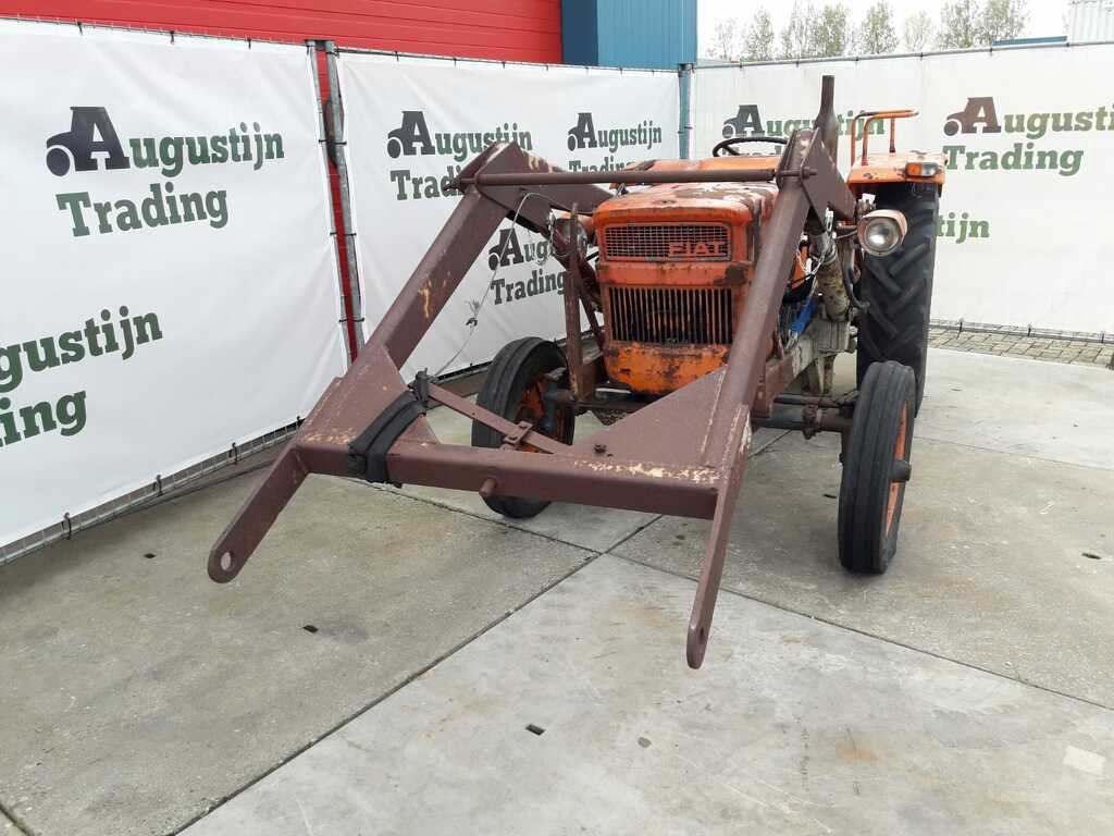 Fiat 450 tractor