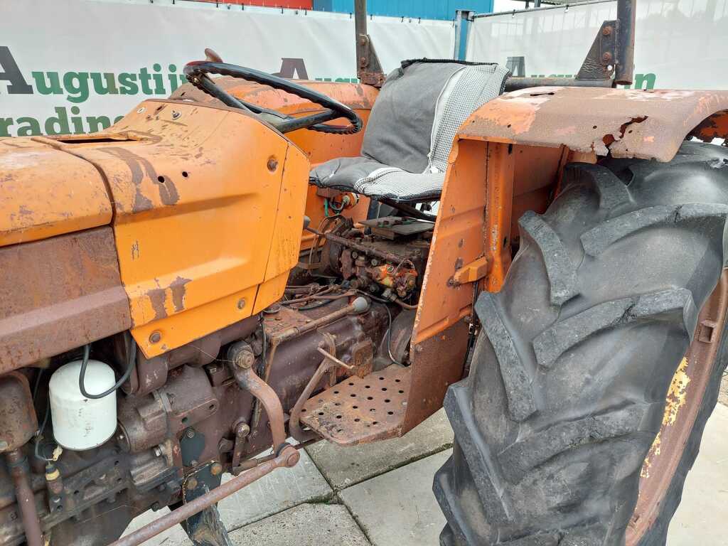 Fiat 640 tractor