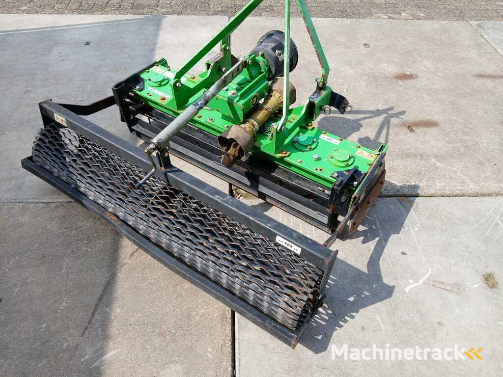 Trer MTZ 135 roterkopeg